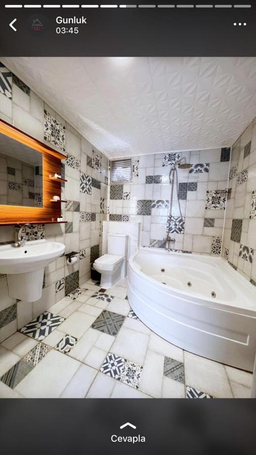 Zebra Hotel Alsancak Izmir Exteriör bild