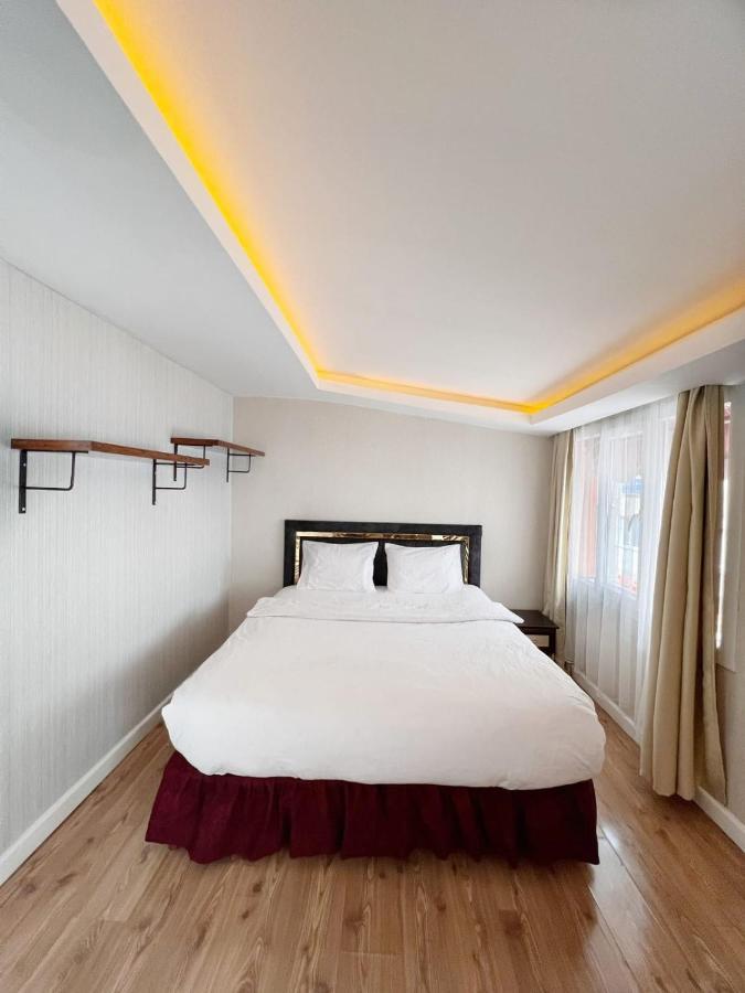 Zebra Hotel Alsancak Izmir Exteriör bild
