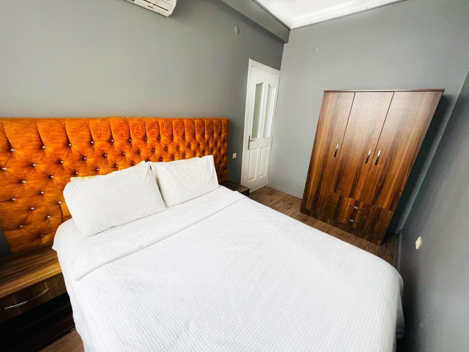 Zebra Hotel Alsancak Izmir Exteriör bild